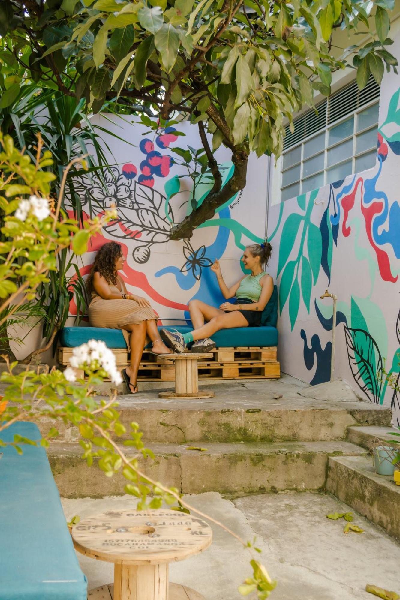La Palmera Hostel Cali Exterior foto